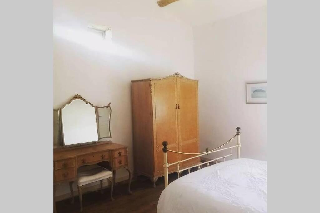 As Seen On A New Life In The Sun - Beautiful 3 Bedroom Cottage With Shared Pool Montboyer Zewnętrze zdjęcie